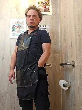 Snapshot of latinoflpr chatting on 02.06.26 latinoflpr online show from 02.06.26