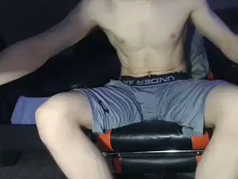 Snapshot of Dick_and_muscles chatting on 02.25.25 Dick and muscles online show from 02.25.25