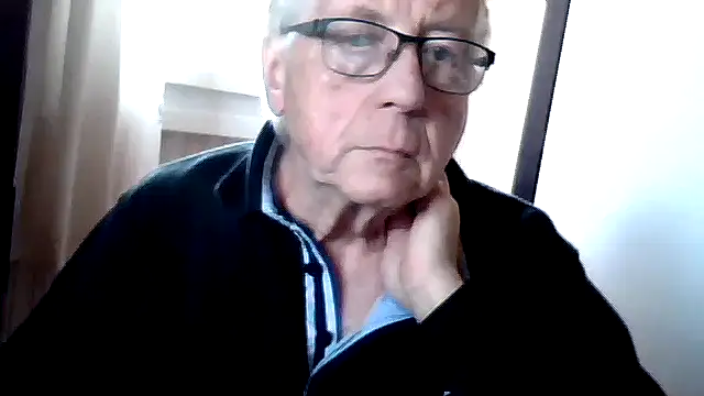 Snapshot of johnjohn622662 chatting on 05.21.26 johnjohn622662 online show from 05.21.26