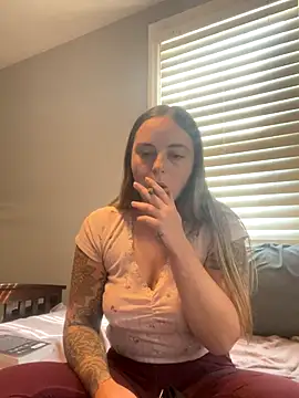 Snapshot of jaseyrae chatting on 09.28.25 jaseyrae online show from 09.28.25