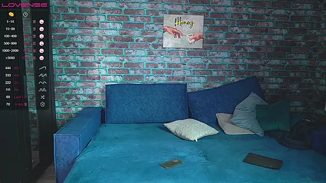 mark normal online show from 01.12.25