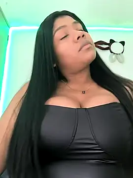 paola091 online show from 02.18.25