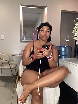 CurvyDesire1 online show from 12.15.25