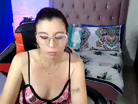 annyfischer online show from 03.13.25