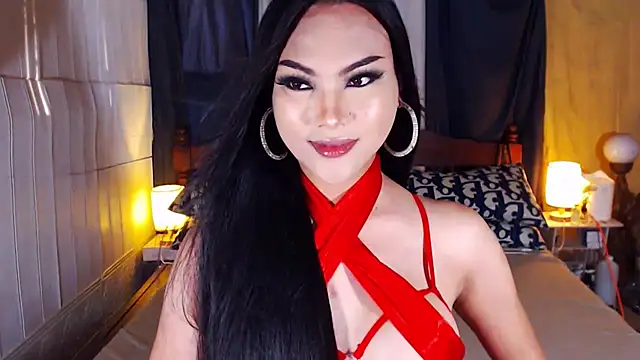 Snapshot of UrsexiestTammy chatting on 10.08.25 UrsexiestTammy online show from 10.08.25