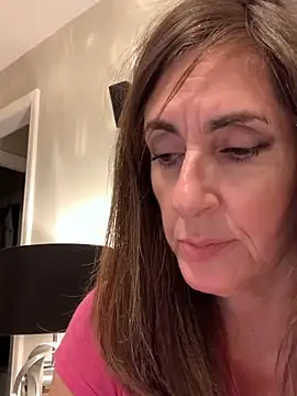 PreciousKittyXO online show from 01.14.25