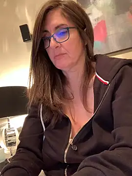 PreciousKittyXO online show from 01.16.25