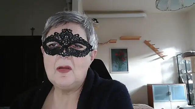 Snapshot of simona60 chatting on 12.31.24 simona60 online show from 12.31.24