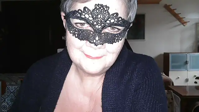 Snapshot of simona60 chatting on 01.06.25 simona60 online show from 01.06.25