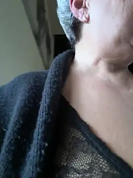 Snapshot of simona60 chatting on 02.02.25 simona60 online show from 02.02.25