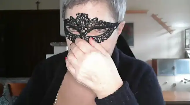 Snapshot of simona60 chatting on 02.22.25 simona60 online show from 02.22.25