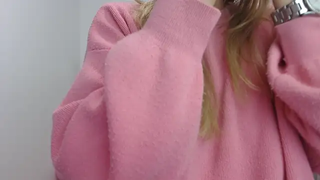 Snapshot of erykajoy chatting on 02.16.25 erykajoy online show from 02.16.25