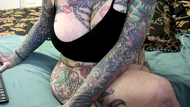 pamelagunns online show from 02.23.26