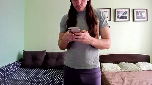 Marrymepls online show from 04.12.26