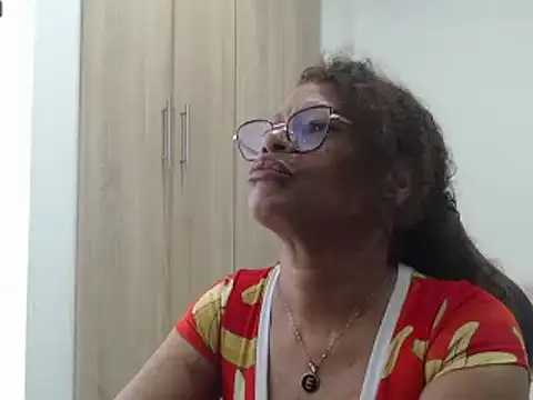 BustyMilf  online show from 01.15.25