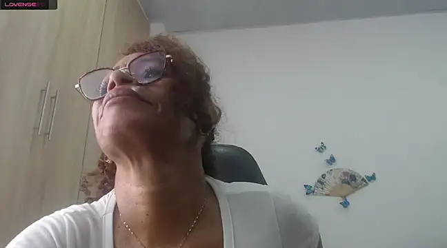 BustyMilf  online show from 01.31.25