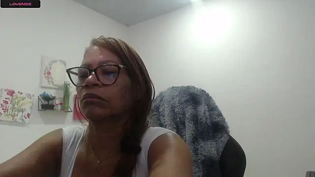 BustyMilf  online show from 09.20.25