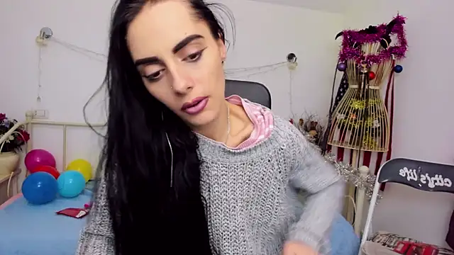 Snapshot of jessystarr chatting on 01.01.25 jessystarr online show from 01.01.25