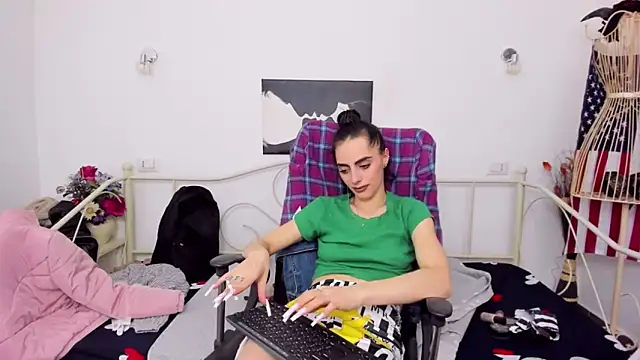Snapshot of jessystarr chatting on 02.23.25 jessystarr online show from 02.23.25