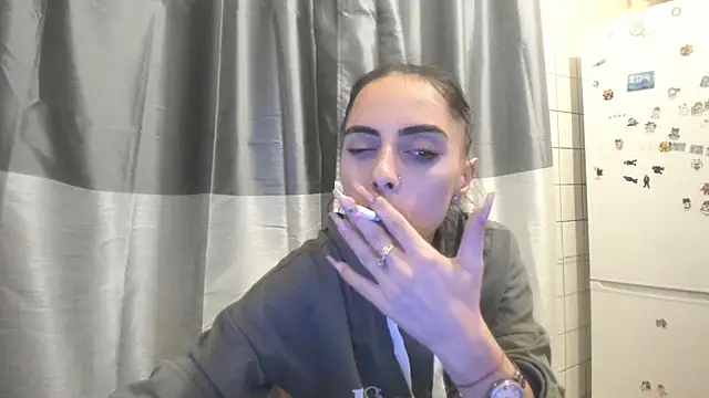 Snapshot of jessystarr chatting on 09.28.25 jessystarr online show from 09.28.25