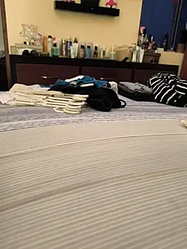 KIARAPRETTY online show from 03.31.26