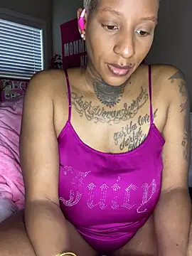 Snapshot of MzParker chatting on 02.05.26 MzParker online show from 02.05.26