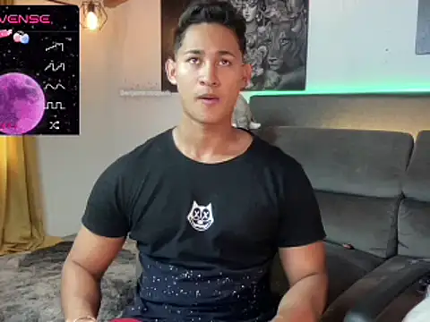 Snapshot of BenjaminCooperk chatting on 03.09.25 BenjaminCooperk online show from 03.09.25