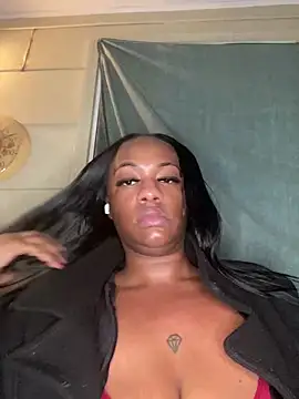 Snapshot of AlexaTheSlut chatting on 12.25.24 AlexaTheSlut online show from 12.25.24