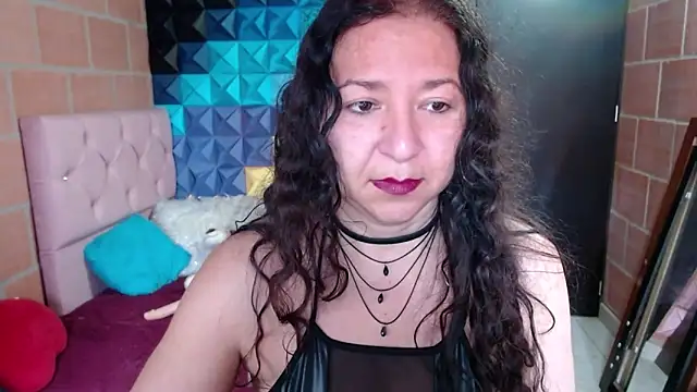 katifoxx online show from 12.27.24