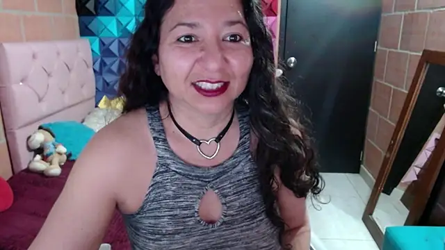 katifoxx online show from 01.30.25