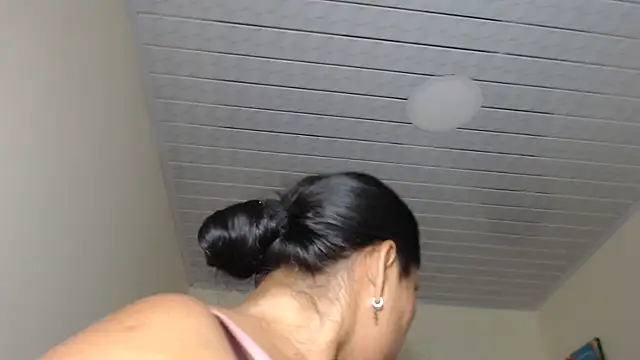 Snapshot of adrixxx38 chatting on 10.26.25 adrixxx38 online show from 10.26.25