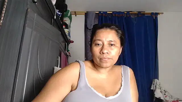 adrixxx38 online show from 04.04.26