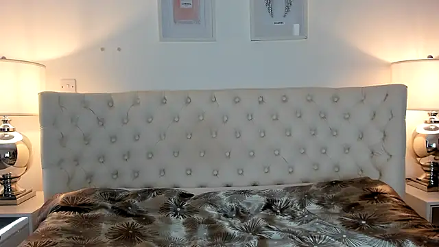 JessicaJames23 online show from 02.17.26