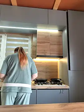 Snapshot of FreeMyFire chatting on 01.29.25 FreeMyFire online show from 01.29.25