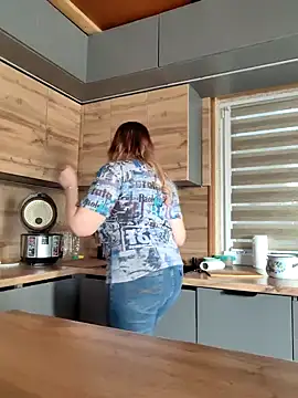 Snapshot of FreeMyFire chatting on 02.11.25 FreeMyFire online show from 02.11.25