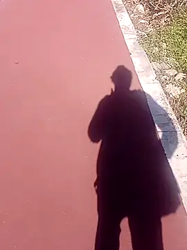 Snapshot of Bigdick666cm chatting on 10.27.25 Bigdick666cm online show from 10.27.25