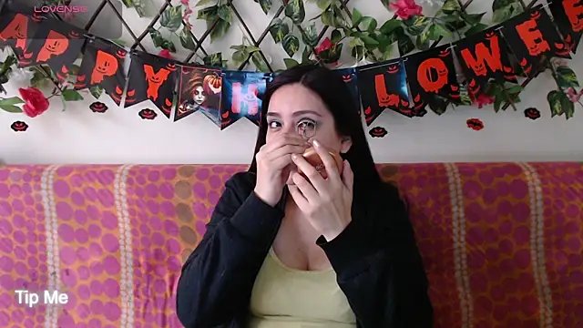 Jack Emily1 online show from 10.26.25