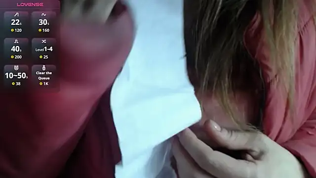 Snapshot of cristin_doll_ chatting on 10.22.25 cristin doll online show from 10.22.25