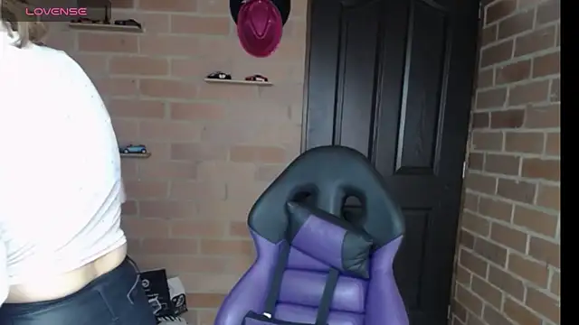 cristin doll  online show from 04.16.26