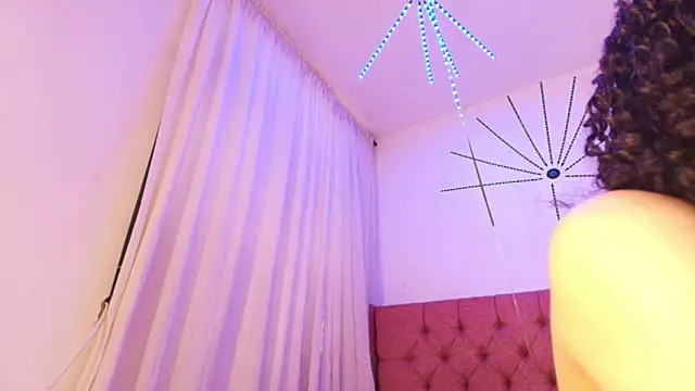 Snapshot of kathleen_brown chatting on 10.23.25 kathleen brown online show from 10.23.25