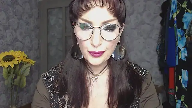 Aziza1 online show from 05.12.26