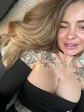 Etwas neugierig online show from 02.14.25