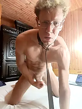 Snapshot of yatshen chatting on 10.18.25 yatshen online show from 10.18.25