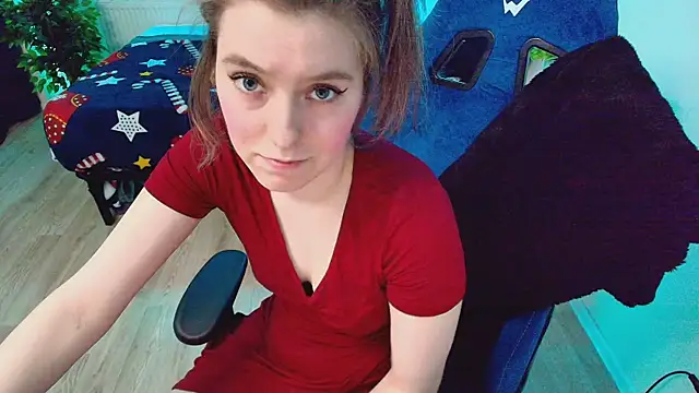 Snapshot of CranberryHot chatting on 02.26.26 CranberryHot online show from 02.26.26