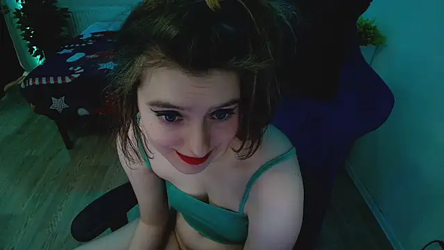 Snapshot of CranberryHot chatting on 03.29.26 CranberryHot online show from 03.29.26