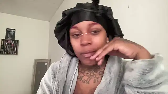 Snapshot of Creamesensation chatting on 01.17.26 Creamesensation online show from 01.17.26