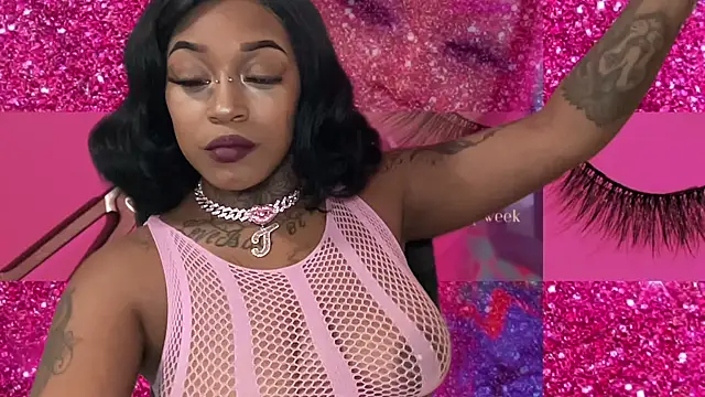 Snapshot of Creamesensation chatting on 02.13.26 Creamesensation online show from 02.13.26