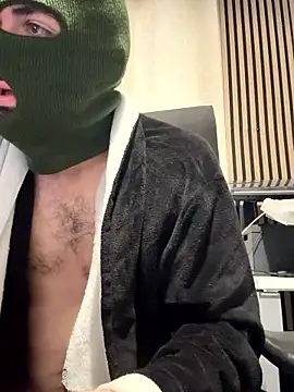 Snapshot of longqwert chatting on 01.19.26 longqwert online show from 01.19.26