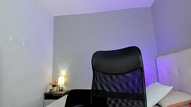 NataliaBuiles online show from 01.13.25