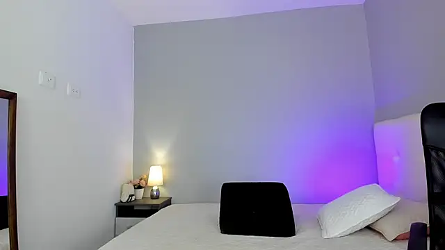 NataliaBuiles online show from 01.23.25